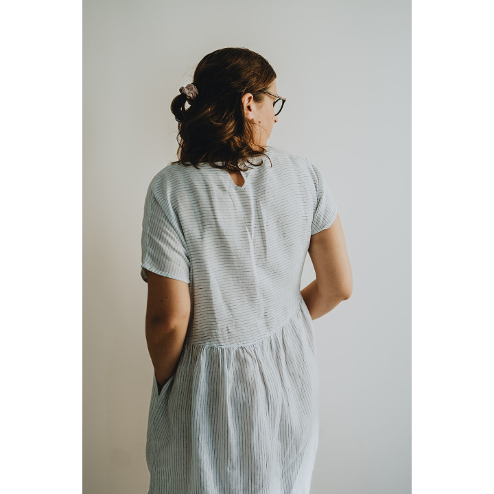 Abito Lisa in lino (bianco con righe blu navy)