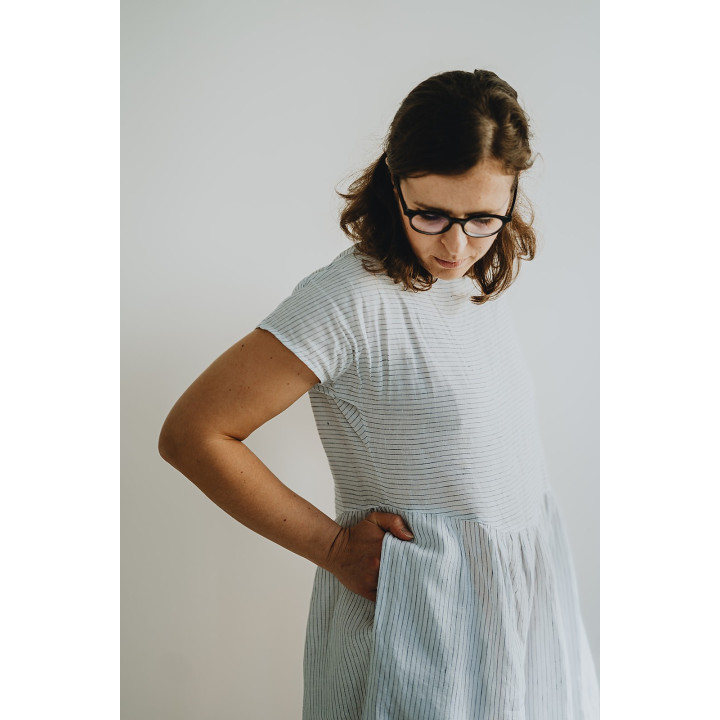 Abito Lisa in lino (bianco con righe blu navy)