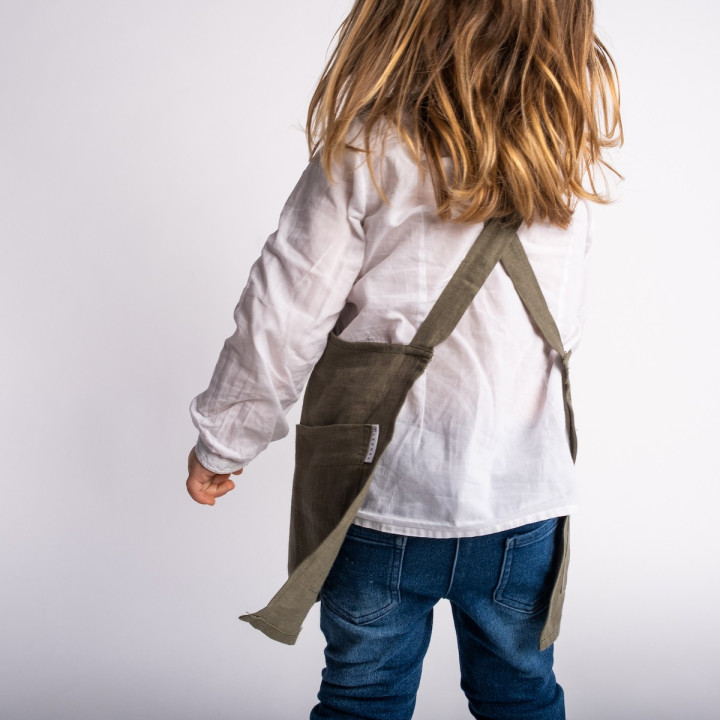 Grembiule da bambino con bretelle - 100% lino
