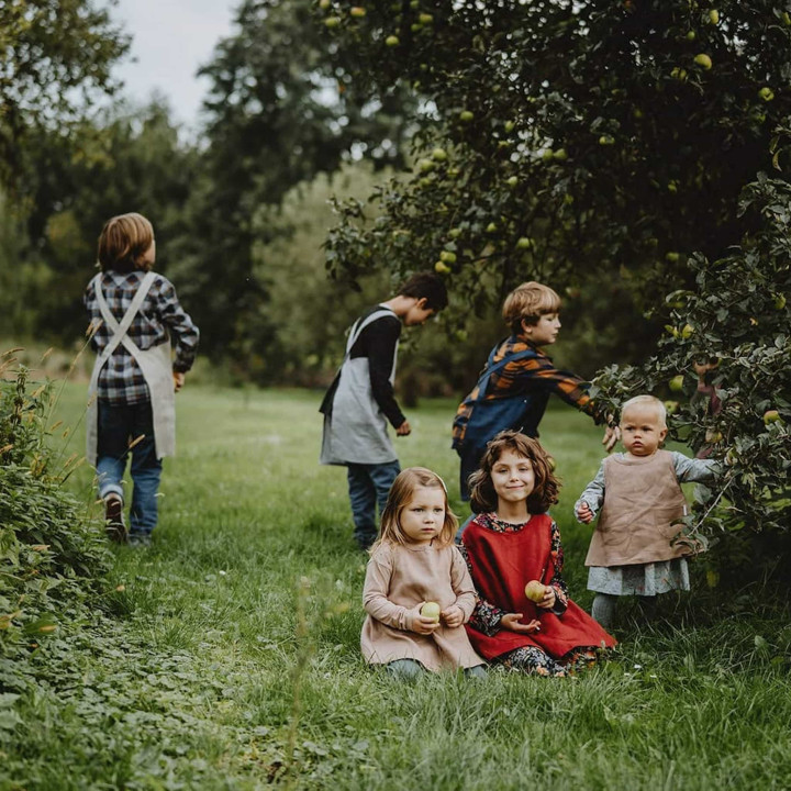 Grembiule per bambini Lotta (pesante naturale) - con bretelle