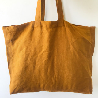 Borsa Agda in lino: molto spaziosa e comoda.